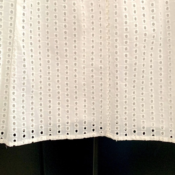 Liz Claiborne White Eyelet Skirt w/White Lining. Generous zipper. Size 18 - Picture 3 of 12